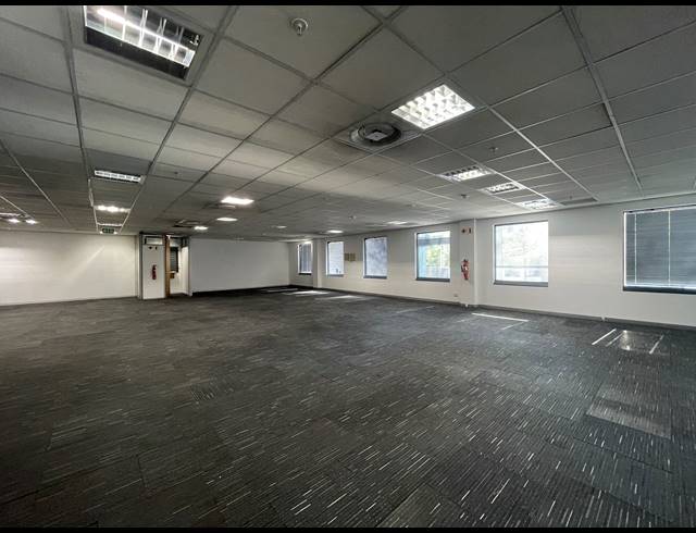 462M² OFFICE TO LET IN SANDTON CENTRAL